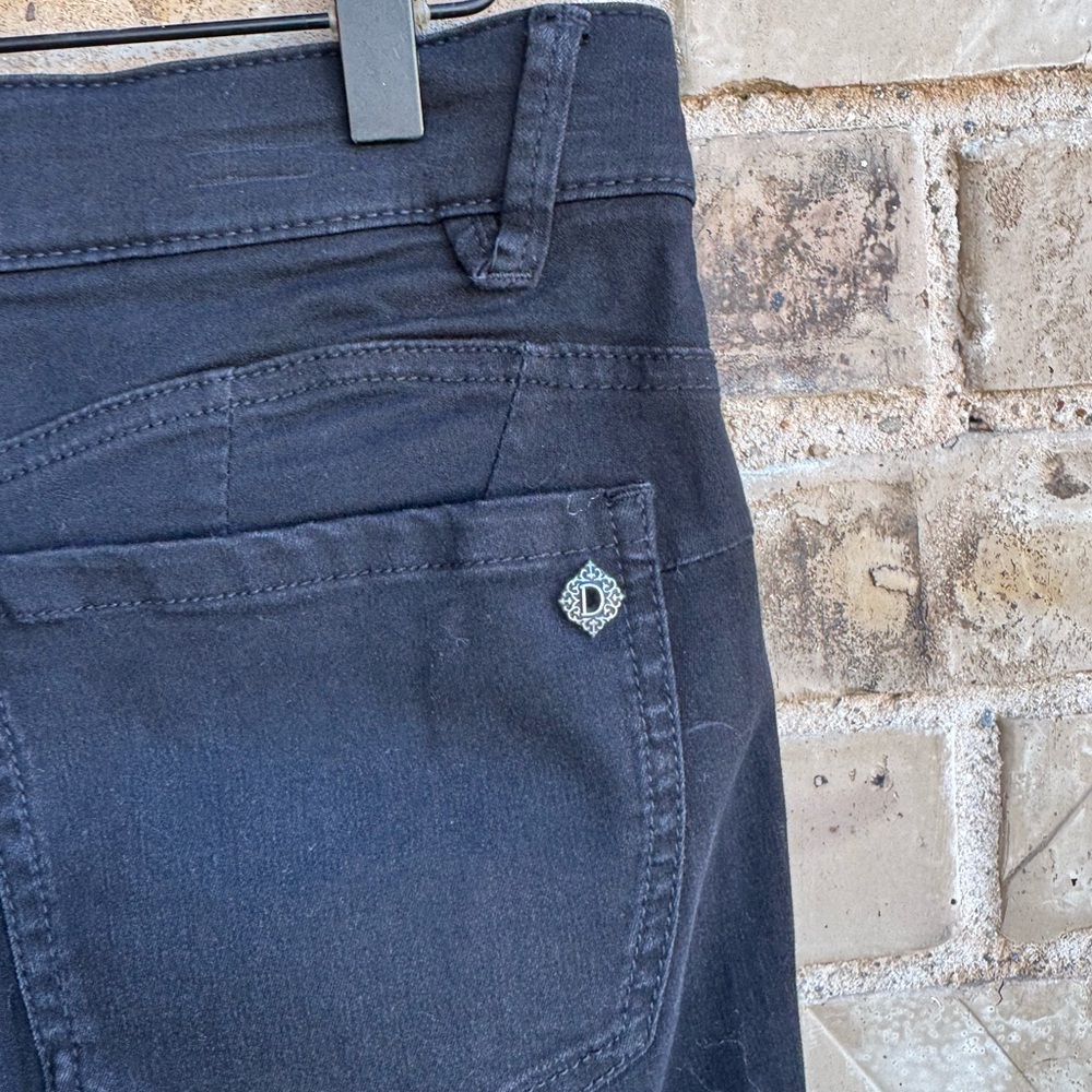 NWT Democracy Black Denim Steaight Leg Jeans Size 12 - Picture 5 of 9